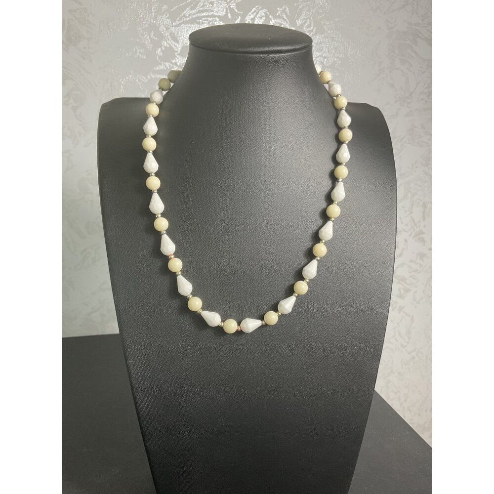 Vintage Cream & White Beaded Necklace With Geometric Design